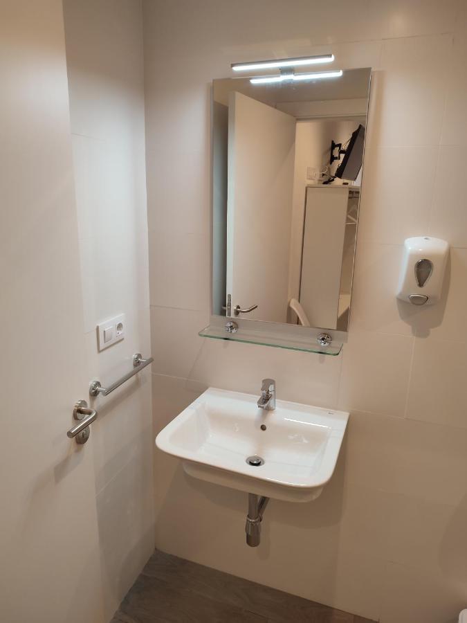 Pension Sp 55 By Bossh! Hotels Сантьяго-де-Компостела Экстерьер фото